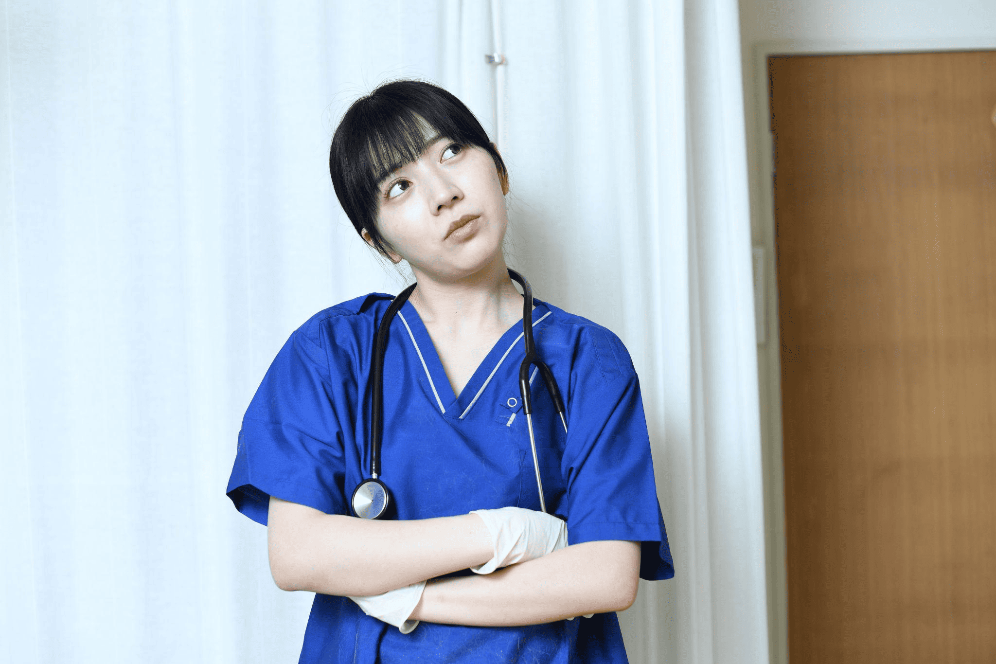 ホワイトワイヤー矯正が向いている人は？