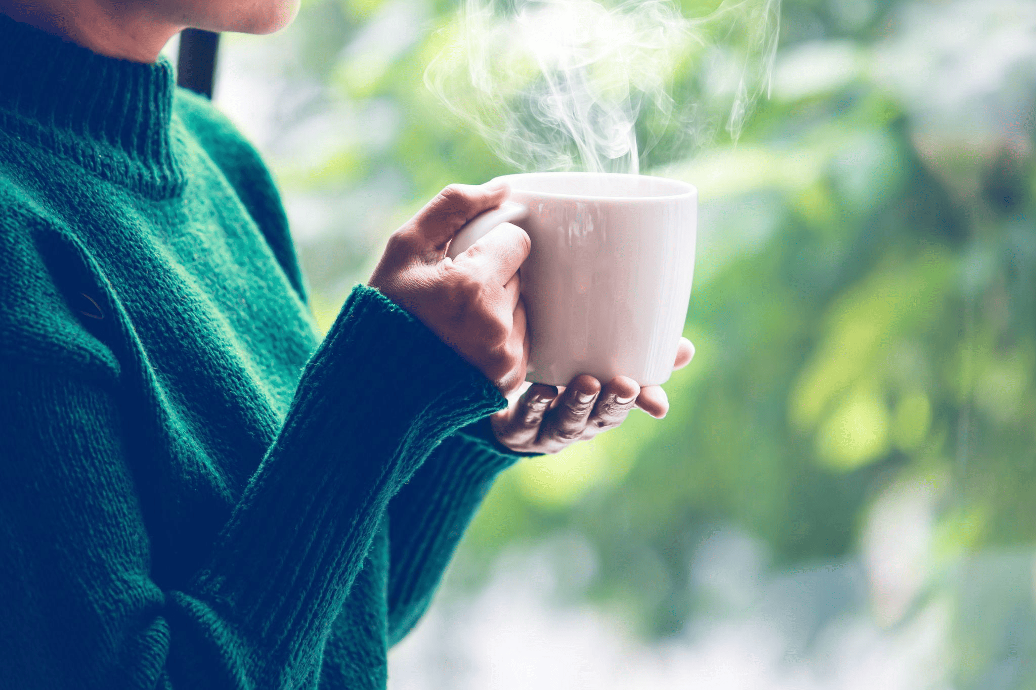インビザライン中にコーヒーを飲むリスク